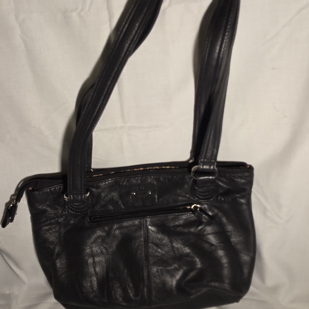 Stone Mountain Accessories Black Shoulder Bag